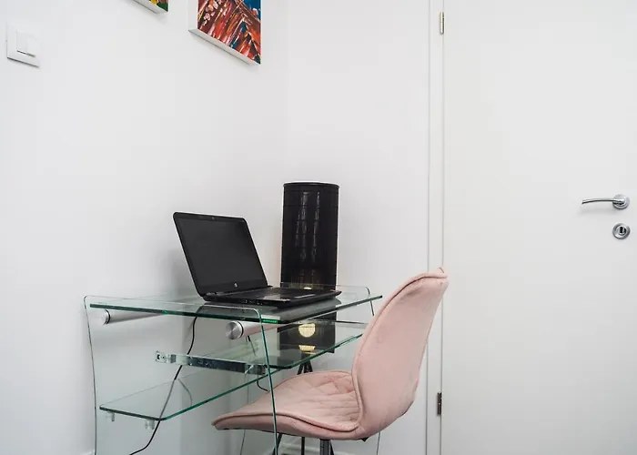 Apartamento Misto *